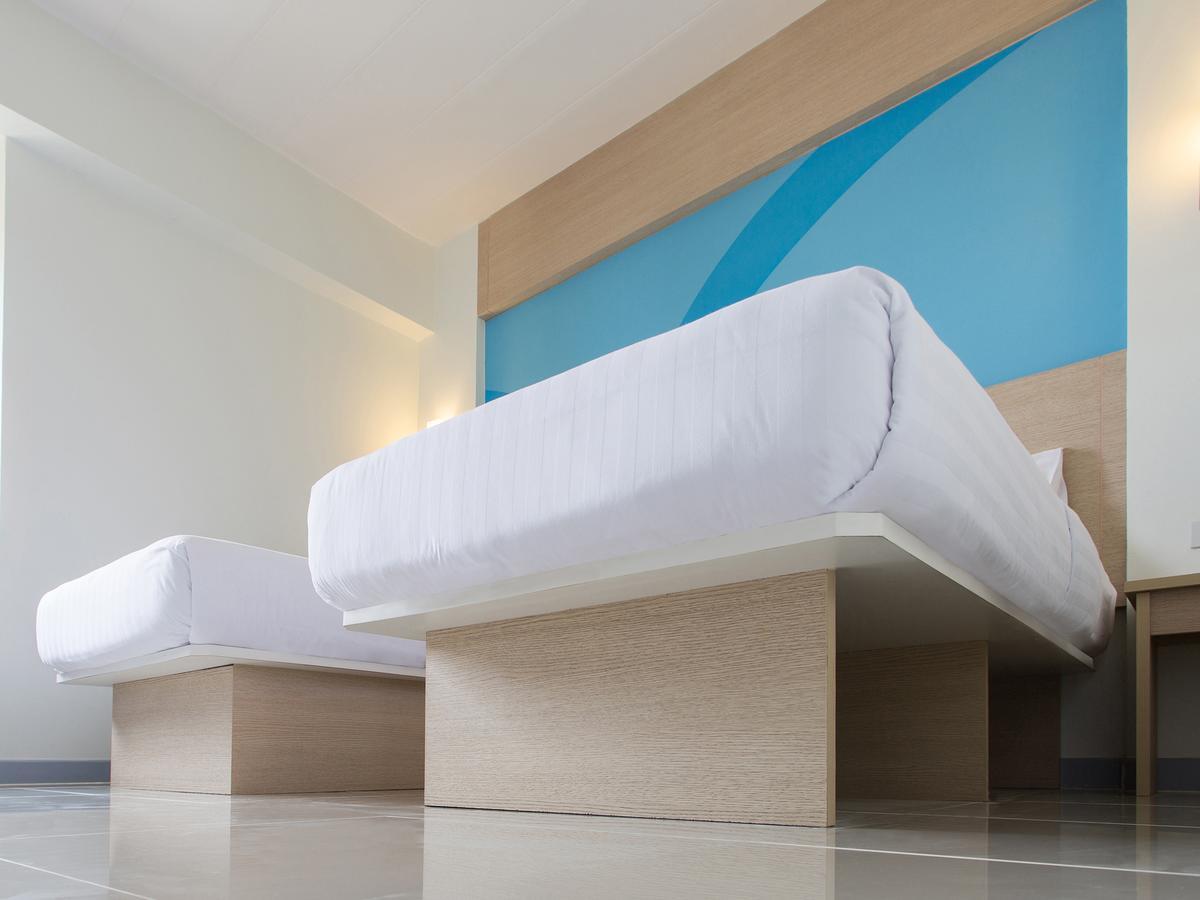 Hop Inn Lampang City Center Экстерьер фото